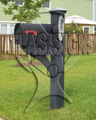 Nelliefield- Mailbox and Post