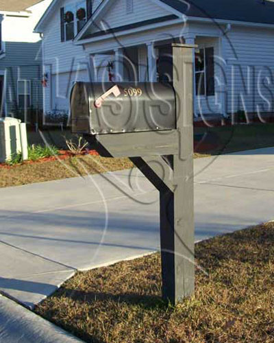 Shinnecock- Mailbox and Post