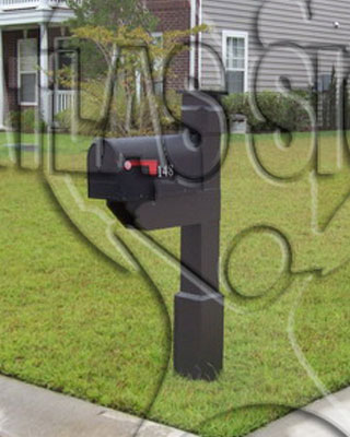 Willow Pointe- Mailbox and Post