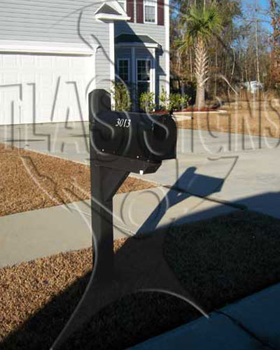 The Glenn at Summerset- Mailbox and Post (Black)