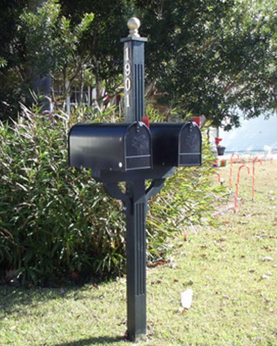 Darts Pointe- 2 Mailboxes and Post