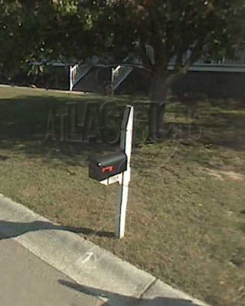 Seaside Estates- Mailbox and Post