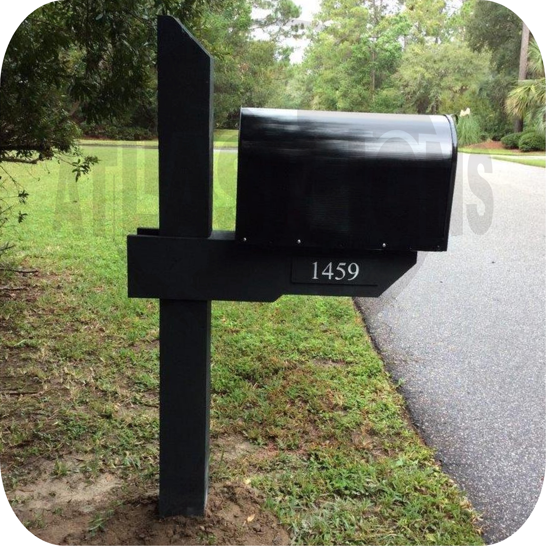 Headquarters Island- Mailbox and Post