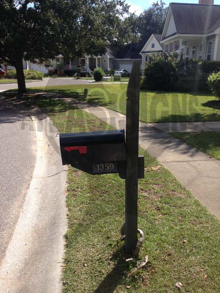Pemberton- Mailbox and Post
