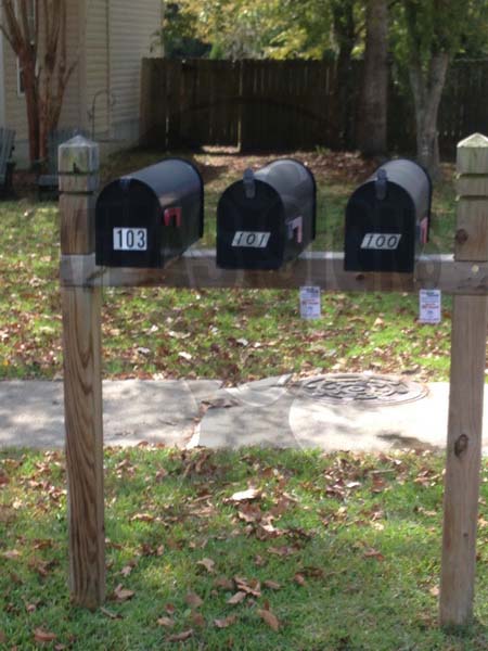 Adthan Place- 3 Mailboxes and Post