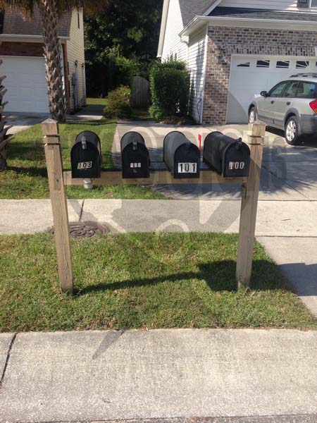 Adthan Place- 4 Mailboxes and Post