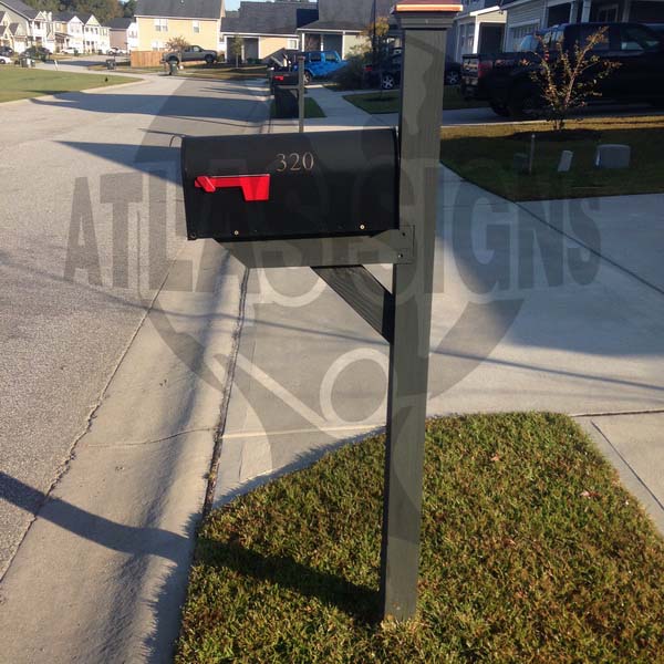 Brickhope Greens- Mailbox and Post