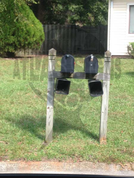 Bridge Creek- 2 Mailboxes and Post