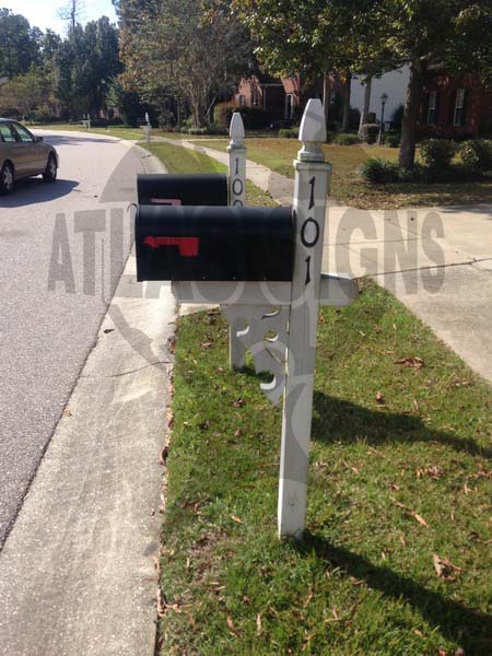 Haleswood- Mailbox and Post