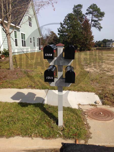 Eagle Landing 4 Mailboxes and Post