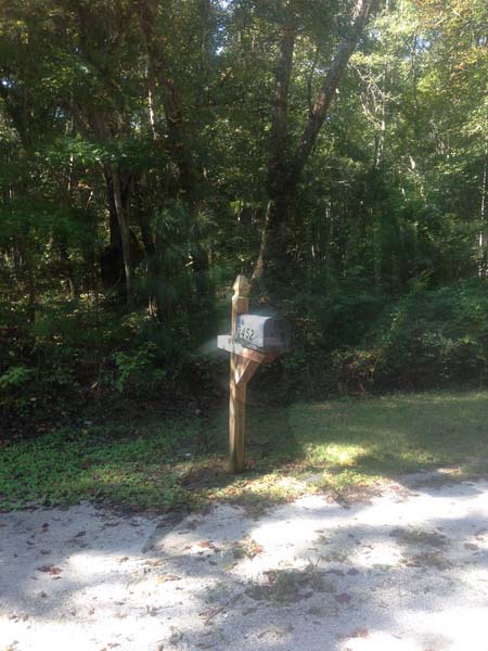 Bohicket Estates- Mailbox and Post