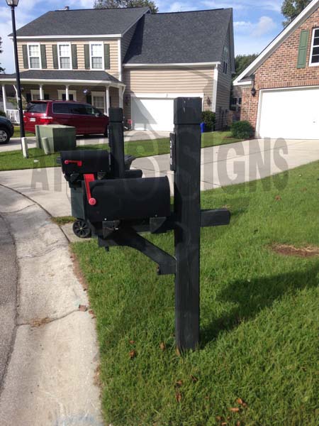 Autumn Chase and Magnolia Lakes Mailbox and Post