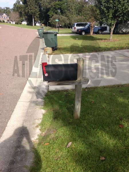 Moss Creek Mailbox and Post