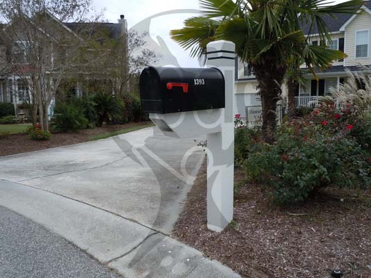 Laurel Lakes- Mailbox and Post